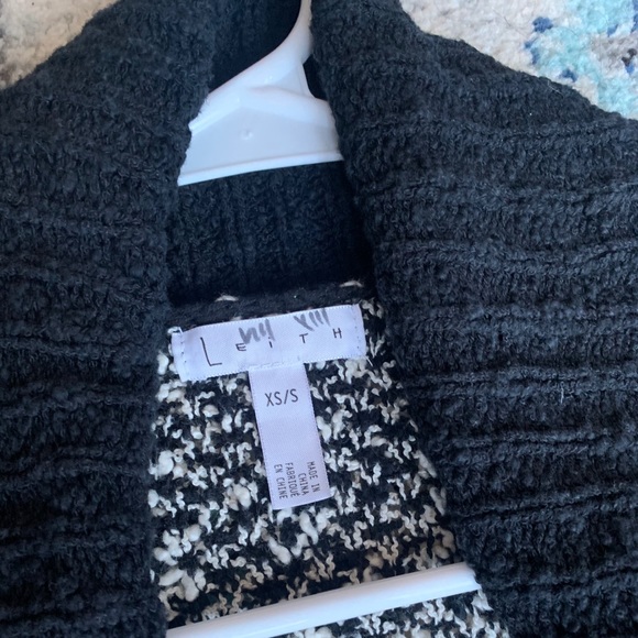 LEITH cardigan - Picture 4 of 6